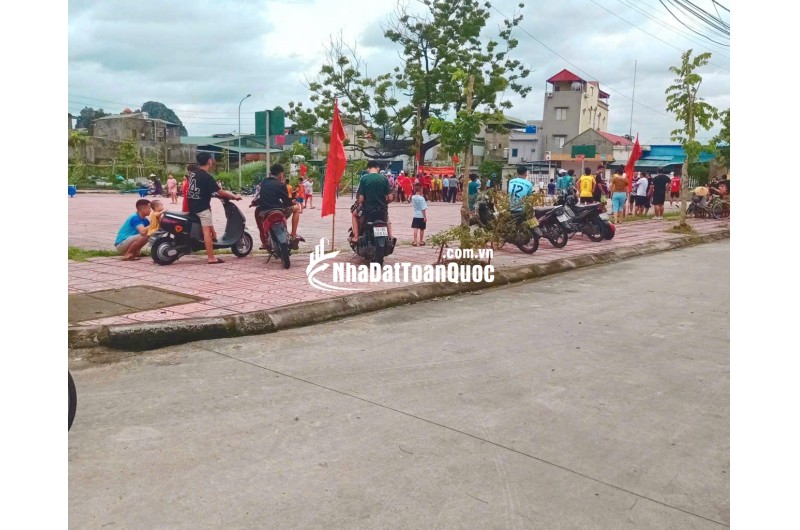 căn nhà gắn bó với gia đình tôi nay tôi cần bán nhà 2 tầng